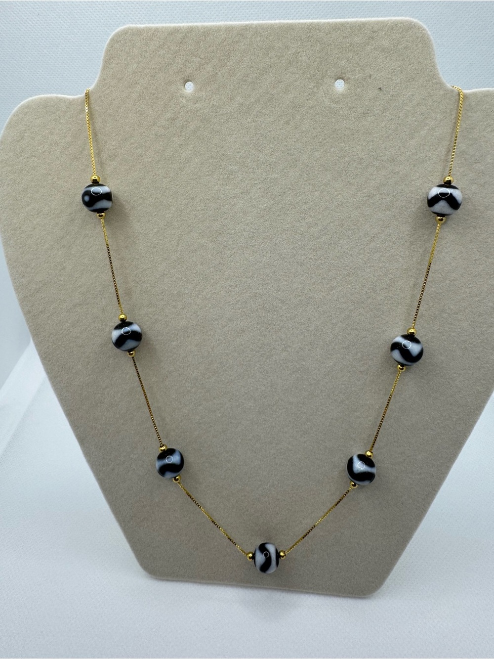 High-Quality Gold-Plated Man-Made Dzi Necklace